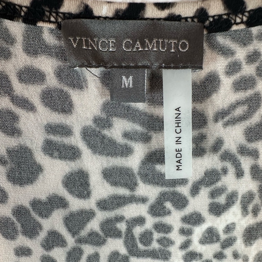 Vince Camuto Sleeveless V-Neck Leopard Print Blouse, Size Medium - Picture 4 of 5